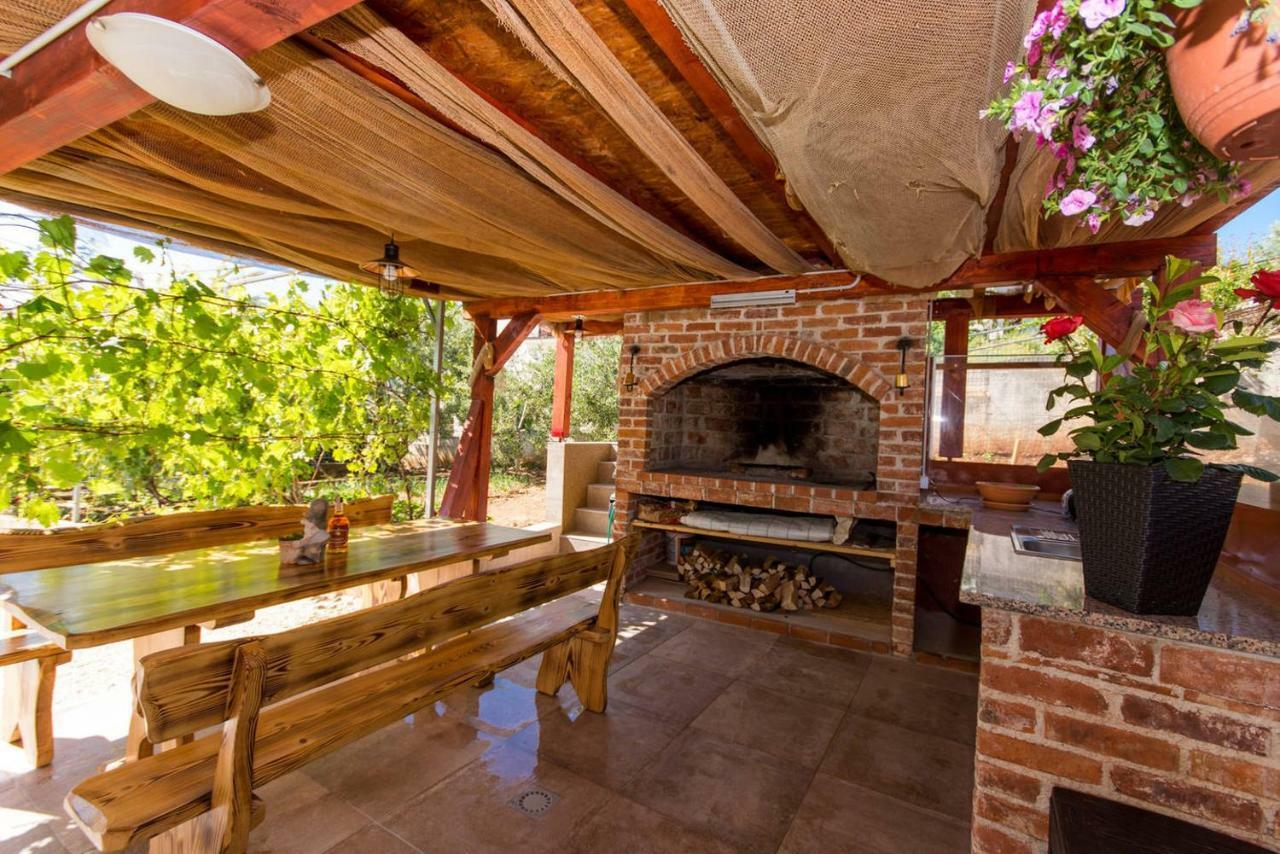 Villa Bozana تروغير المظهر الخارجي الصورة